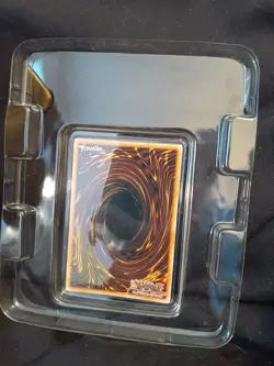 YuGiOh  ELEMENTAL  HERO  PLASMA  VICE  TIN   2007  & Sealed Hero Card - Image 4