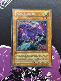 Yugioh Yata-Garasu LOD-000 Secret Rare Unlimited Legacy of Darkness NM - Image 1