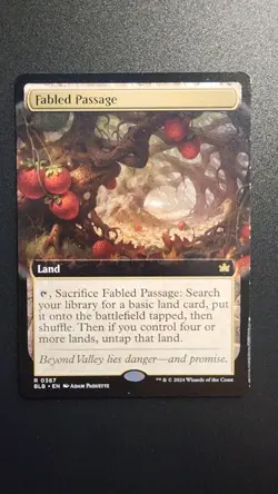 Fabled Passage (Extended Art) Bloomburrow Regular - Damaged - Image 1