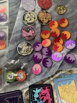 Pokemon TCG Playing Dice, Damage Counters, Pins & Coins And Dividers - Image 11