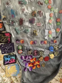 Pokemon TCG Playing Dice, Damage Counters, Pins & Coins And Dividers - Image 14