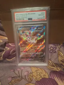 2021 POKEMON JAPANESE SWORD & SHIELD EEVEE HEROES #083 FULL ART/SYLVEON V PSA 10 - Image 1