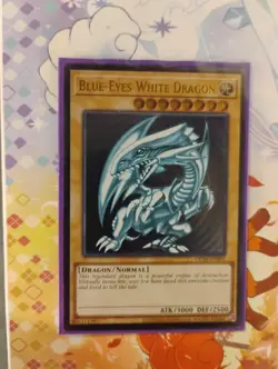 Blue-Eyes White Dragon OP28-EN001 OTS Tournament Pack 28 Unlimited MINT - Image 2