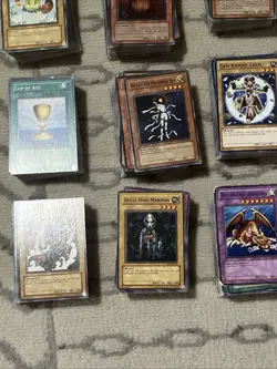 1,975+ Yu-gi-oh Cards. Hundreds of 1st Edition, Tons Of shiny Cards, Rare, 1996 - Image 13
