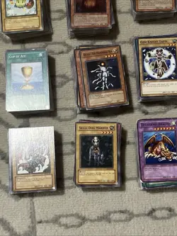 1,975+ Yu-gi-oh Cards. Hundreds of 1st Edition, Tons Of shiny Cards, Rare, 1996 - Image 4