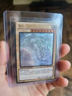 Yugioh Blue-Eyes White Dragon GLD5-EN001 Ghost/Gold Rare Limited Edition - Image 1