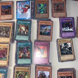 Lot of Yu-Gi-Oh! Cards 550+ 3 Konami Kazuki Takahashi Tins 1996 - Image 6