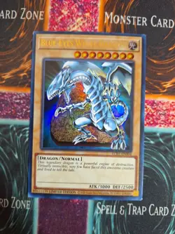 Yu-Gi-Oh! Blue-Eyes White Dragon LC01-EN004 Ultra Rare Limited LP - Image 1
