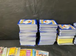 HUGE LOT 2200+ Pokemon bulk card TCG 2020-2024 - over 8 pounds of common cards - Image 8