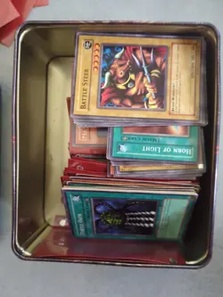 Yu-Gi-Oh! Black Skull Dragon Collector’s Tin with unpicked cards - Image 9