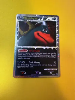 HOUNDOOM PRIME 82/90 UNDAUNTED SET HOLO POKEMON CARD TCG - Image 1