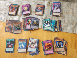 364 Vintage 1996 Yu-gi-oh Cards, lots of 1st Editions - Image 13