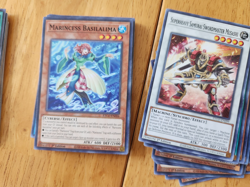 364 Vintage 1996 Yu-gi-oh Cards, lots of 1st Editions - Image 15