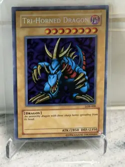 Yugioh Tri-Horned Dragon LOB-000 Secret Rare NM-M Original Print NA - Image 3