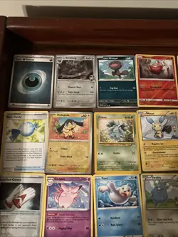 Pokemon TCG Vintage - Modern 50 Card Lot - No Duplicates - Image 3