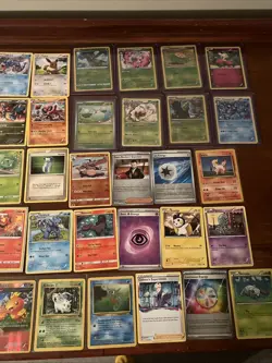 Pokemon TCG Vintage - Modern 50 Card Lot - No Duplicates - Image 6