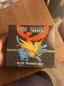 Pokemon TCG Hidden Fates Elite Trainer Box (ETB) New Factory Sealed - Image 1