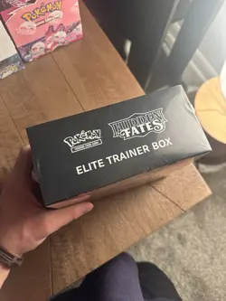 Pokemon TCG Hidden Fates Elite Trainer Box (ETB) New Factory Sealed - Image 2