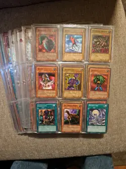 YU-GI-OH LOT OF 567 TRADING KONAMI CARDS, INSTANT COLLECTION. - Image 1