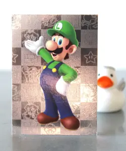 Super Mario card TCG - 164 - Luigi - Silver Card (foil) - Image 3