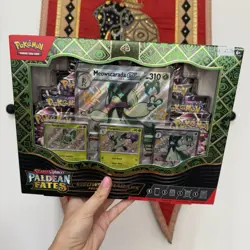 Pokémon TCG Scarlet & Violet Paldean Fates Premium Collection Meowscarada ex - Image 5