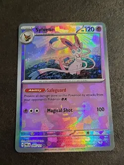 Pokémon TCG Sylveon Prismatic Evolutions Pokeball Reverse Holo Card 040/131 - Image 1