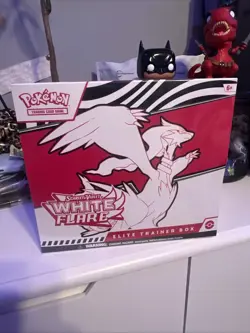 POKEMON CENTER White Flare Elite Trainer Box ETB Sealed Scarlett & Violet IN HAN - Image 1