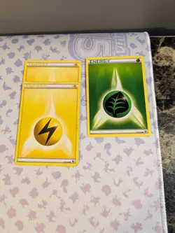 PokÃ©mon 158 Pokemon TCG Trading Cards Collection - Image 17