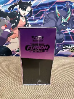 Pokémon TCG Sword Shield Fusion Strike Elite Trainer Box Nintendo - Image 4