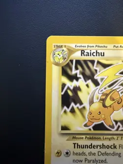 Raichu 21/64 Rare Neo Revelation Set Pokemon Card WOTC Vintage TCG - MP - Image 2