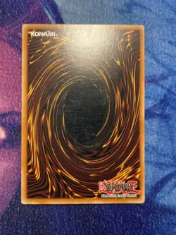 Red-Eyes Darkness Metal Dragon JUMP-EN030 - Ultra Rare - LP MISPRINT- No Anubis - Image 2