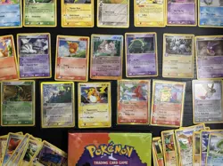 Pokémon 62 Card Lot and Fire Red Leaf Green Ultra-Pro Binder VINTIGE - Image 3