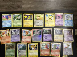 Pokémon 62 Card Lot and Fire Red Leaf Green Ultra-Pro Binder VINTIGE - Image 9