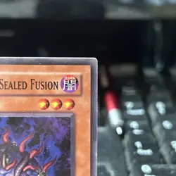 Yu-Gi-Oh The Dark - Hex-Sealed Fusion FET-EN028 1st Edition Common Card LP - Image 2