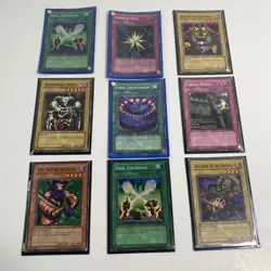 Konami YuGiOh Yu-Gi-Oh 1996 Card Lot 300+ Cards Mixed Condition and Tin - Image 7