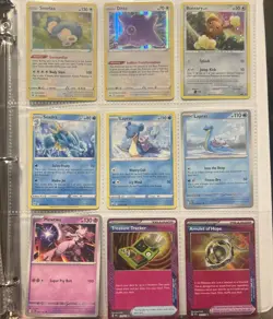 Pokémon Card Binder Collection with Mixed Lots Pokemon TCG cards - Image 4