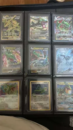 Pokémon Card Binder Collection with Mixed Lots Pokemon TCG cards - Image 1