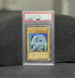 Yu-Gi-Oh! TCG Blue-Eyes White Dragon Yu-Gi-Oh! Dark Duel Stories Promotional Cards DDS-001 Promo Prismatic Secret Rare - Image 1