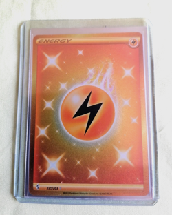 Pokemon TCG Lightning Energy 235/203 gold card mint/nm. - Image 7