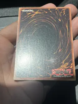 Wavy Print Blue-Eyes White Dragon SDK-001 Starter Deck: Kaiba Yugioh - Image 9