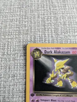 Dark Alakazam 18/82 1st Edition Non-Holo Rare Team Rocket Pokémon Card - Image 3