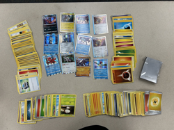 LOT OF POKEMON  CARDS over 150 mostly energy and trainers - Image 12