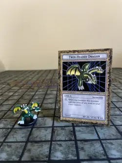 Yugioh Dungeon Dice Monsters DDM Twin-Headed Dragon B1-09 Original Card + Figure - Image 4