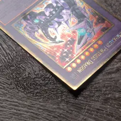 YuGiOh Chimeratech Fortress Dragon PGL3-EN057 1996 1st Edition Premium Gold Card - Image 6