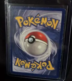Pokemon 1999 Beedrill Base Set (Shadowless) Rare 17/102 - Image 2