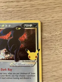 Umbreon Gold Star 17/17 Celebrations Classic Collection Pokemon Card - Image 4