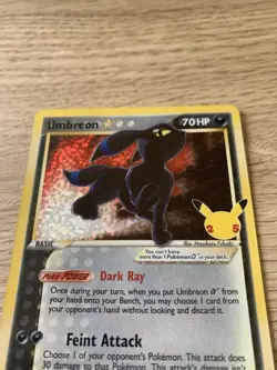 Umbreon Gold Star 17/17 Celebrations Classic Collection Pokemon Card - Image 5