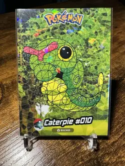 2024 Pokémon Peru Crystal Card Collection #010 Caterpie Cracked Ice - Image 6