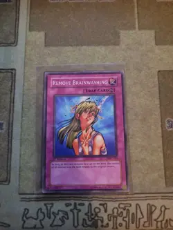 YUGIOH REMOVE BRAINWASHING MFC-101 COMMON 1ST ED NM 1996 - Image 1
