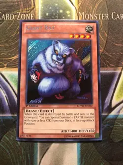 *** GIANT RAT *** 1ST EDITION SECRET RARE LCYW-EN232 YUGIOH! - Image 2